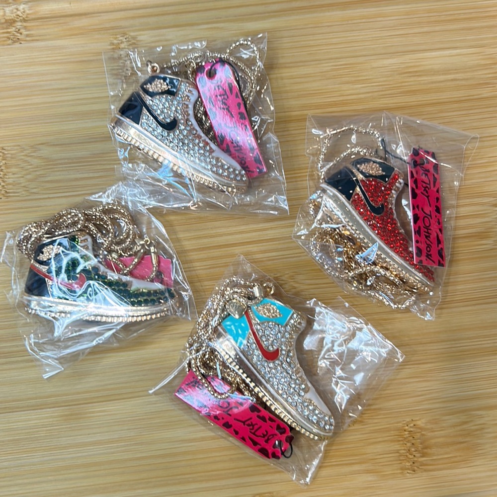 Rhinestone Bling Sneaker Shoe Necklace Pendants Nike Swoosh